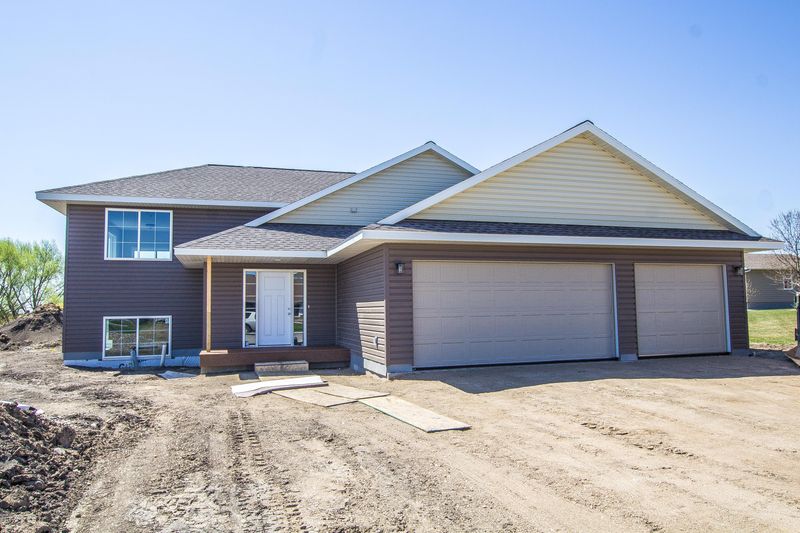 619 7th Ave W, Osakis, MN 56360