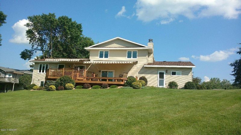 3130 Crestwood Dr NE, Alexandria, MN 56308