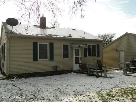 504 E Broadway St, Starbuck, MN 56381