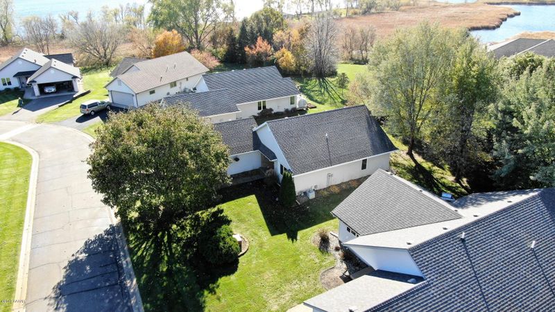 294 Northbrook Cir, Alexandria, MN 56308