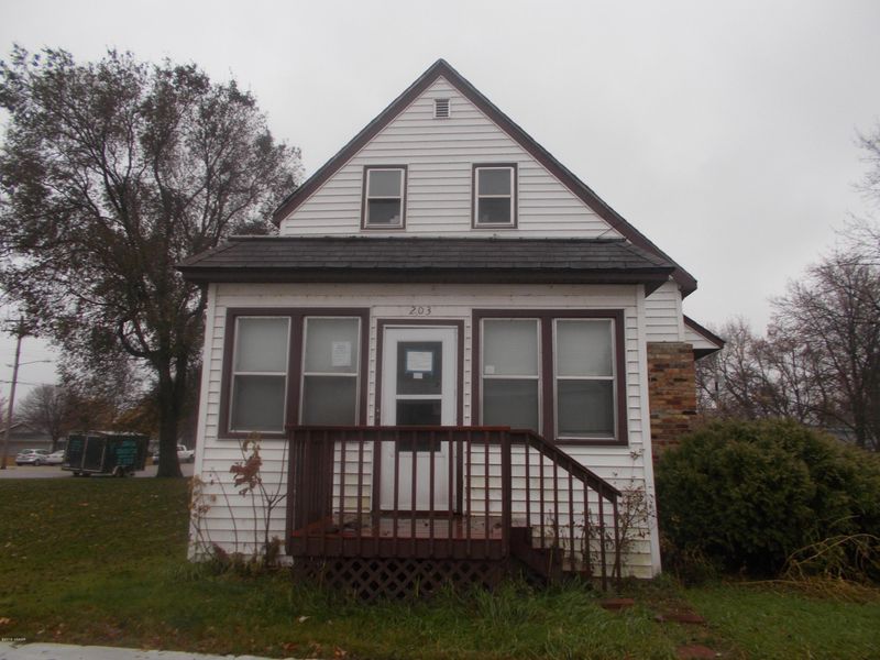 203 W 5th St, Starbuck, MN 56381