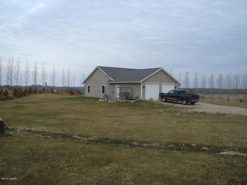 5705 W Mill Lake Rd SW, Farwell, MN 56327