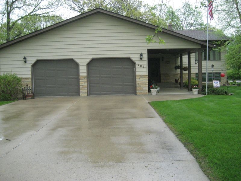 402 Quincy St NE, Alexandria, MN 56308