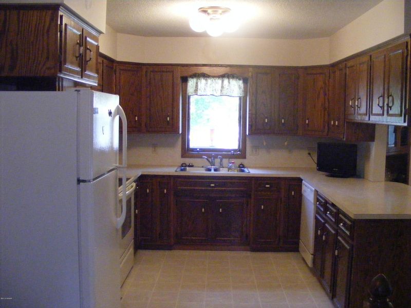 516 Union St, Evansville, MN 56326
