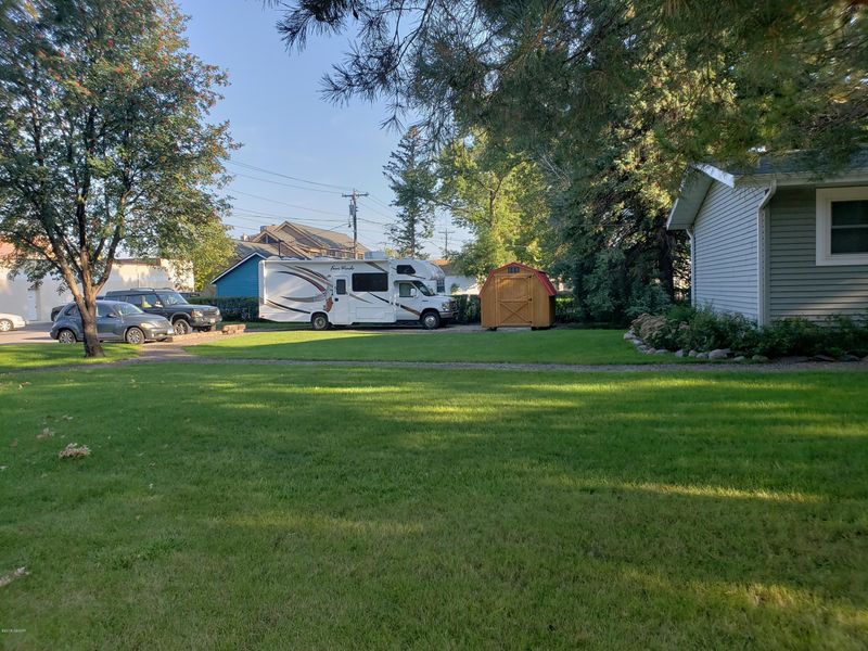 1022 Hawthorne St, Alexandria, MN 56308