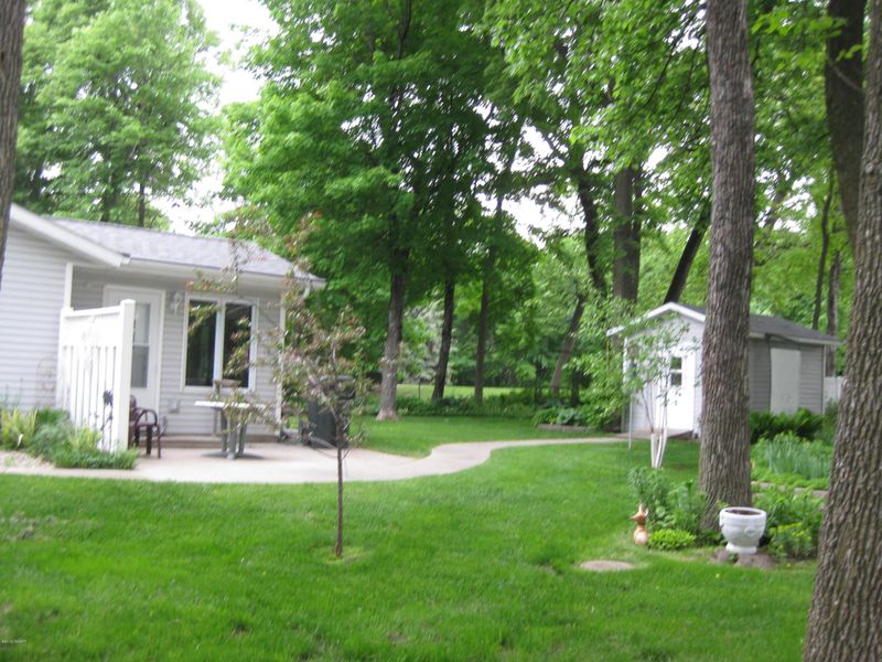701 Edgewater Dr, Alexandria, MN 56308