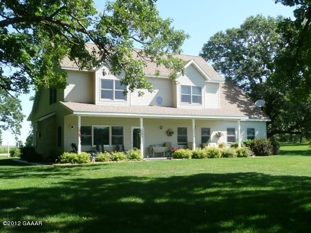 27325 El Will Rd, Battle Lake, MN 56515