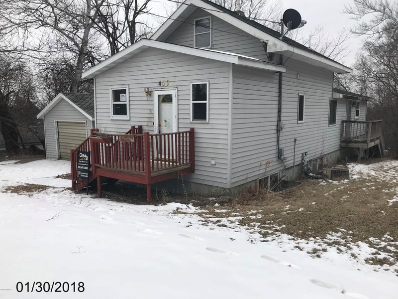 409 W Broadway St, Starbuck, MN 56381