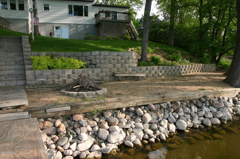 121 Knut St, Alexandria, MN 56308