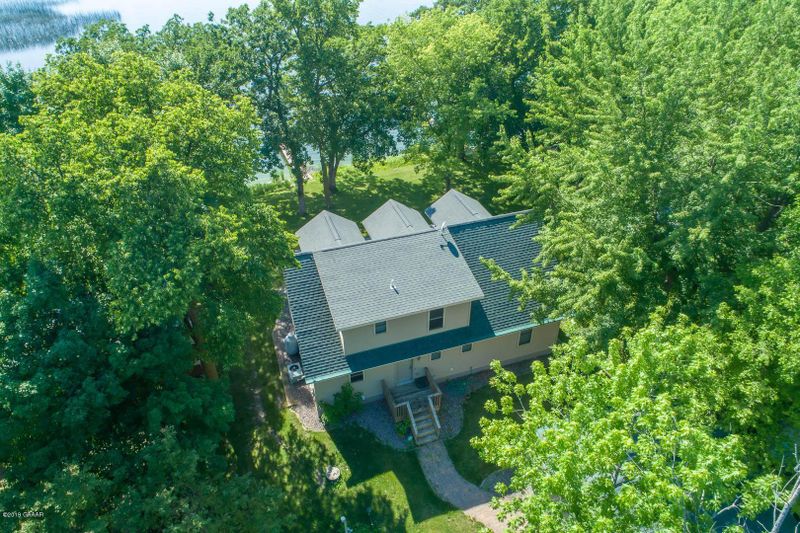 19019 Eastwood Dr, Osakis, MN 56360