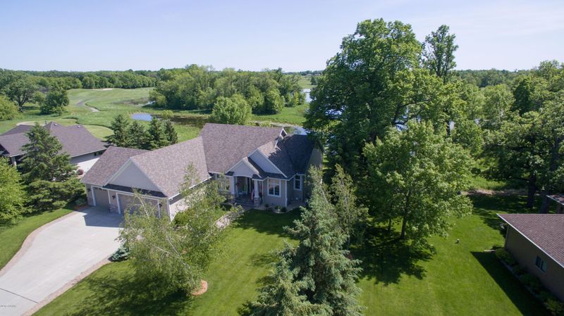 4424 Donway Dr NE, Alexandria, MN 56308