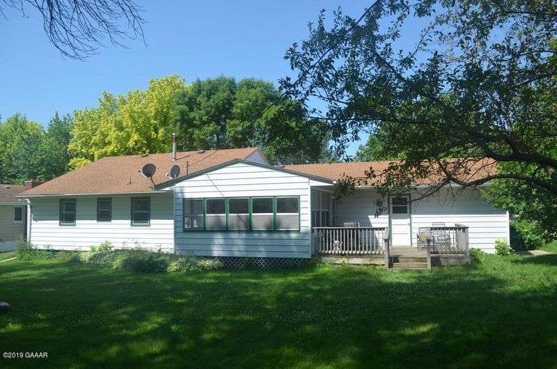 232 Aurora Ave, Lowry, MN 56349