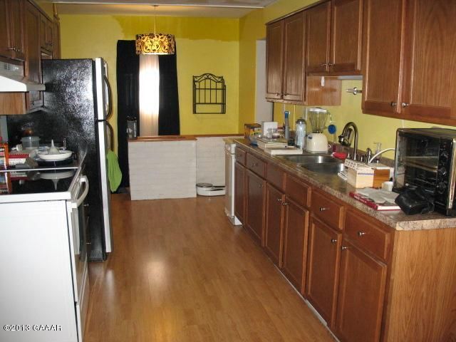 911 3rd St SE, Elbow Lake, MN 56531
