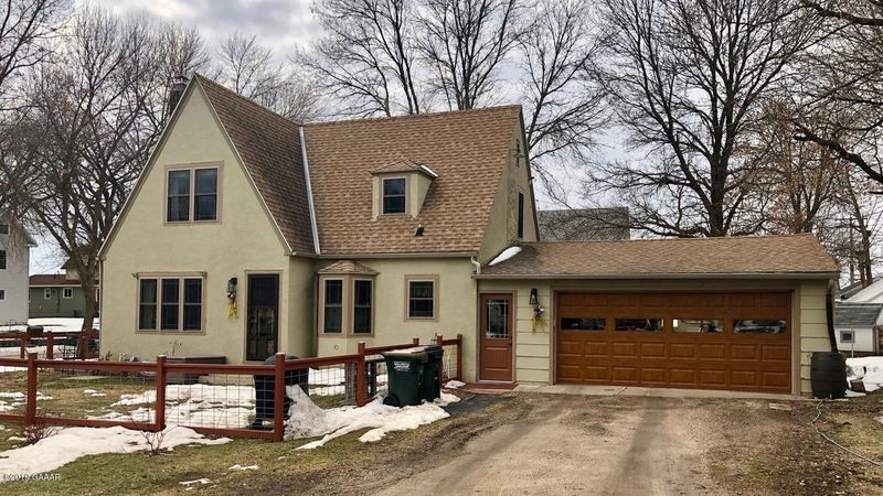 127 2nd Ave SE, Glenwood, MN 56334
