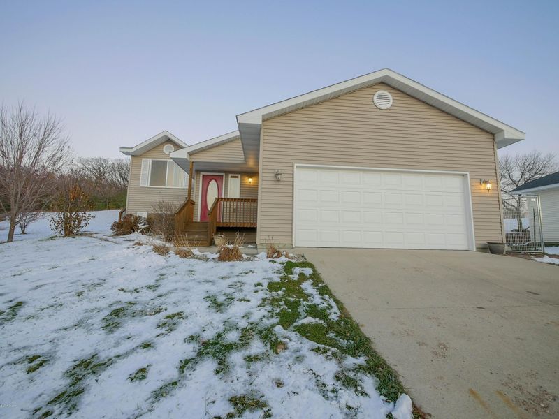 310 7th St SE, Glenwood, MN 56334