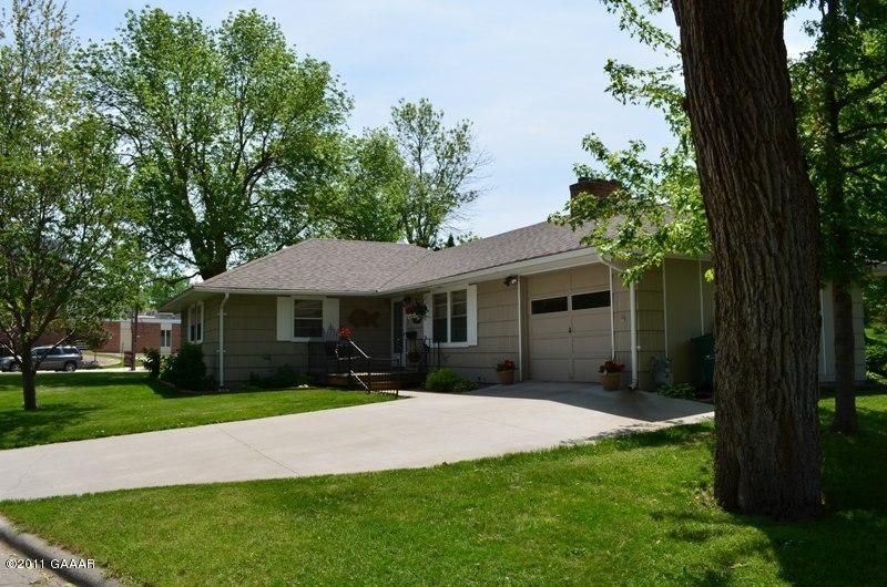 7 4th Ave SW, Glenwood, MN 56334