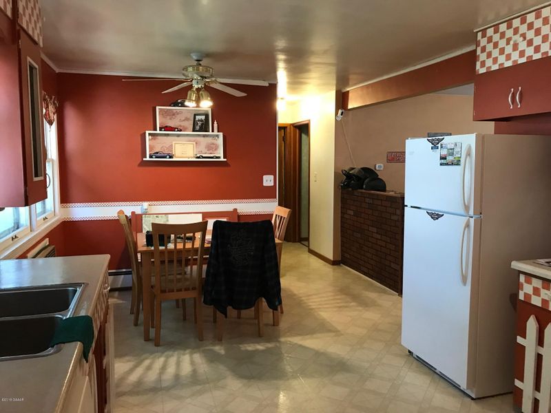 306 Victoria Ave, Carlos, MN 56319