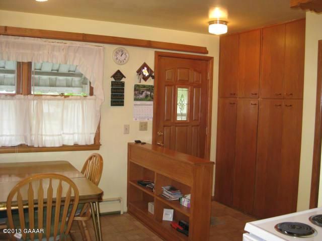 418 4th Ave NE, Glenwood, MN 56334