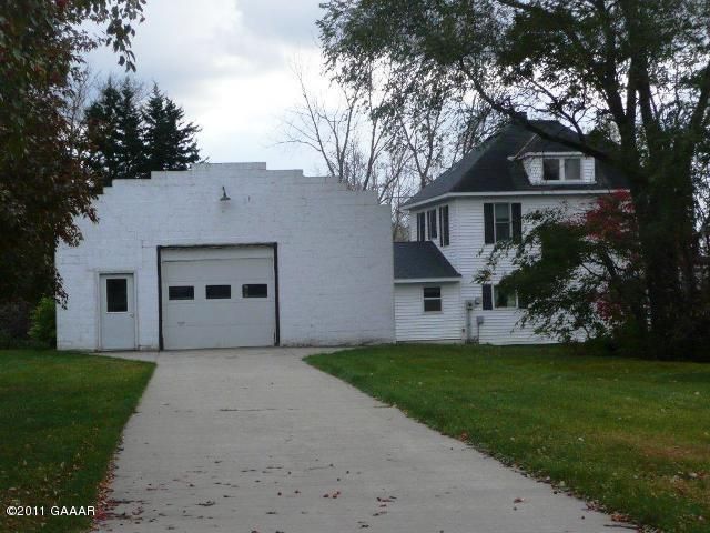 313 9th Ave SE, Elbow Lake, MN 56531