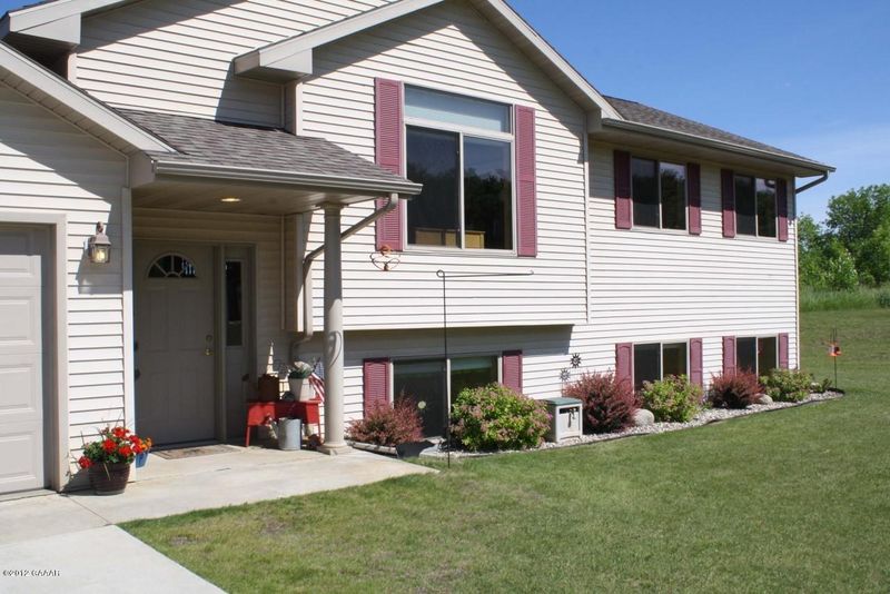 1363 90th St SW, Alexandria, MN 56308