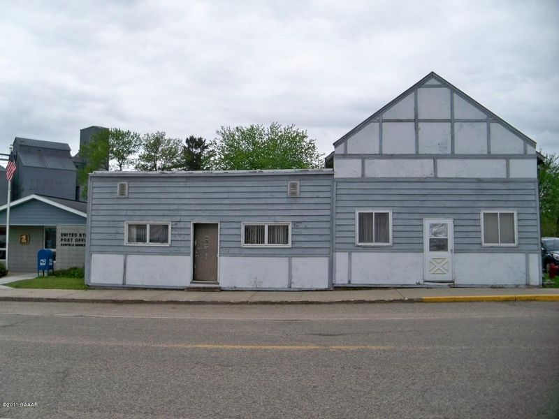 102 State St S, Garfield, MN 56332