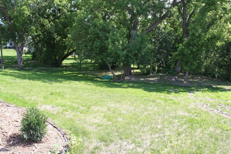 827 Oak St, Alexandria, MN 56308
