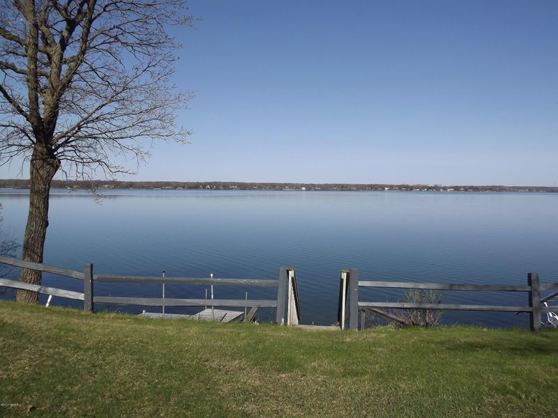 5636 E Lake Carlos Dr NE, Alexandria, MN 56308
