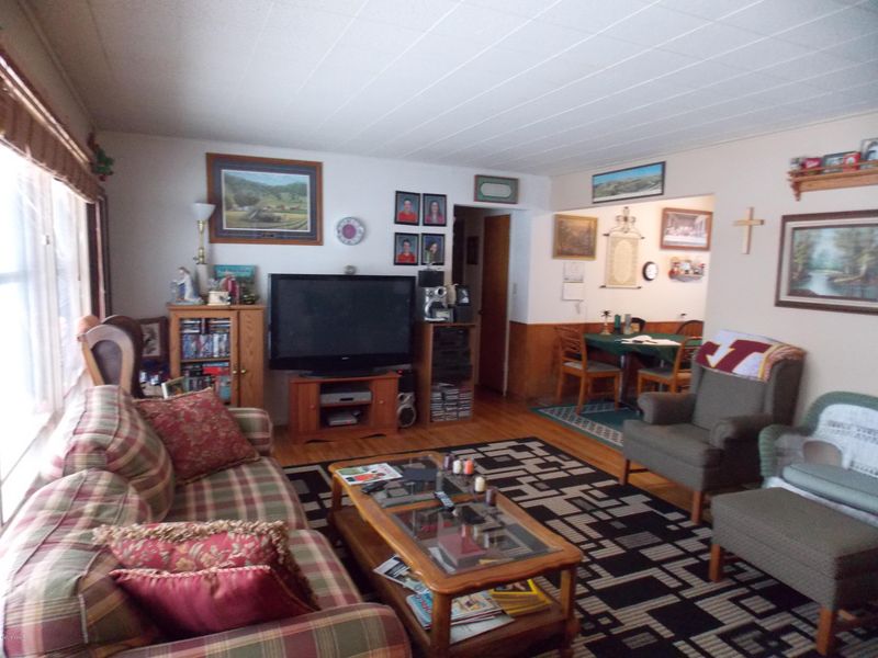 521 17th Ave W, Alexandria, MN 56308