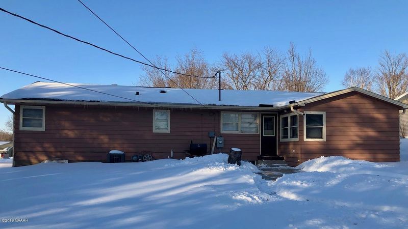 420 SE 6th Ave SE, Glenwood, MN 56334