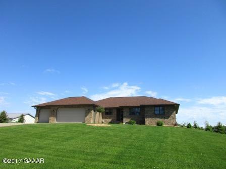 47946 210th St, Morris, MN 56267
