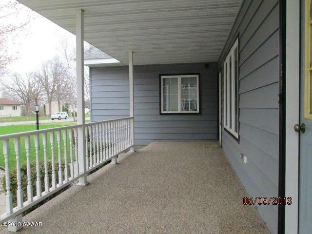 1006 Nokomis St, Alexandria, MN 56308