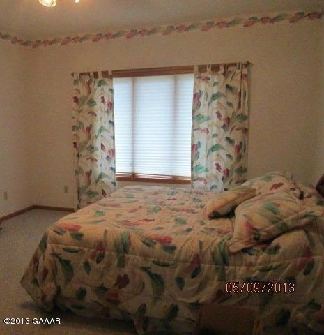 1006 Nokomis St, Alexandria, MN 56308