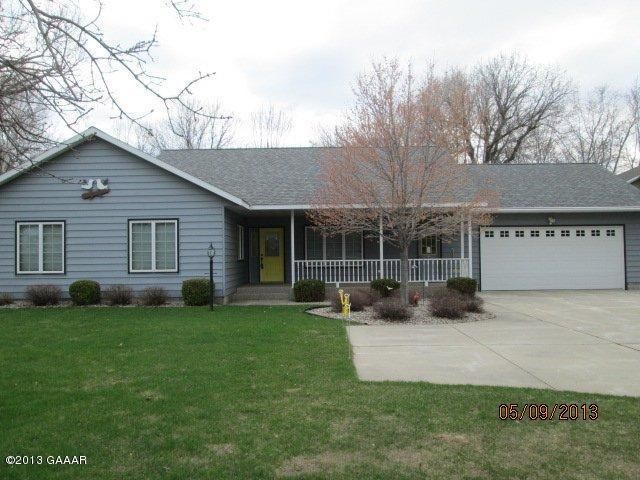 1006 Nokomis St, Alexandria, MN 56308