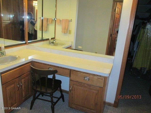 1006 Nokomis St, Alexandria, MN 56308