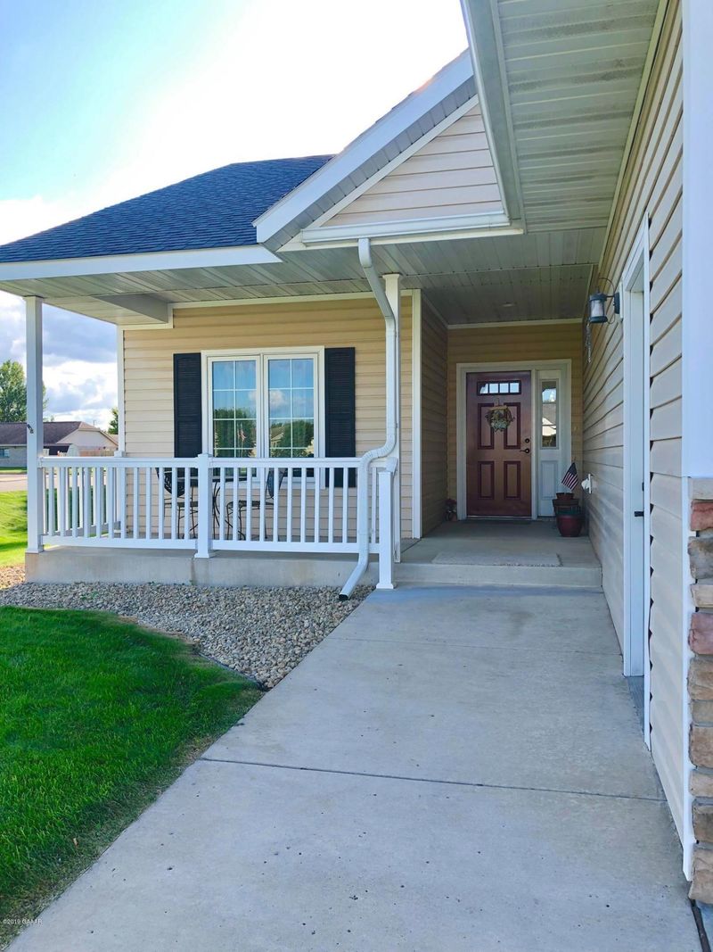 202 Rodeo Rd, Alexandria, MN 56308