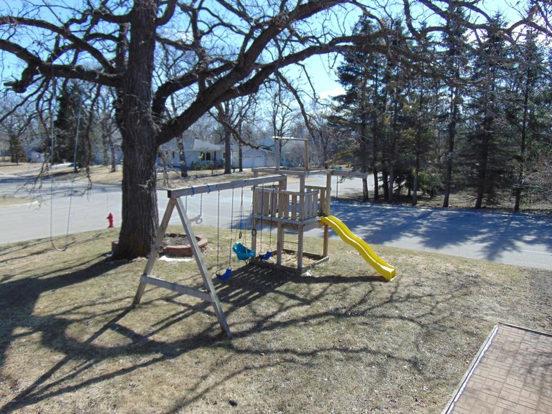 921 7th Ave E, Alexandria, MN 56308