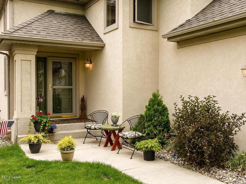 996 E Lake Geneva Rd NE, Alexandria, MN 56308