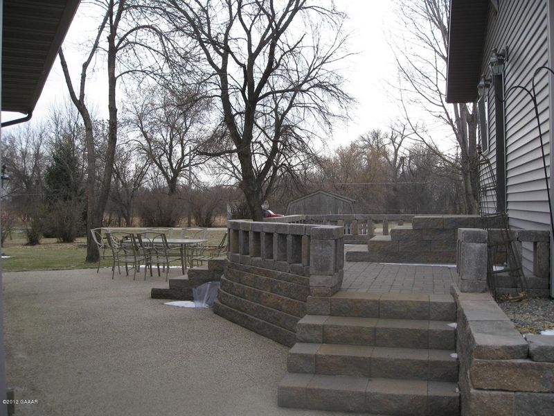 605 Abercrombie St, Starbuck, MN 56381