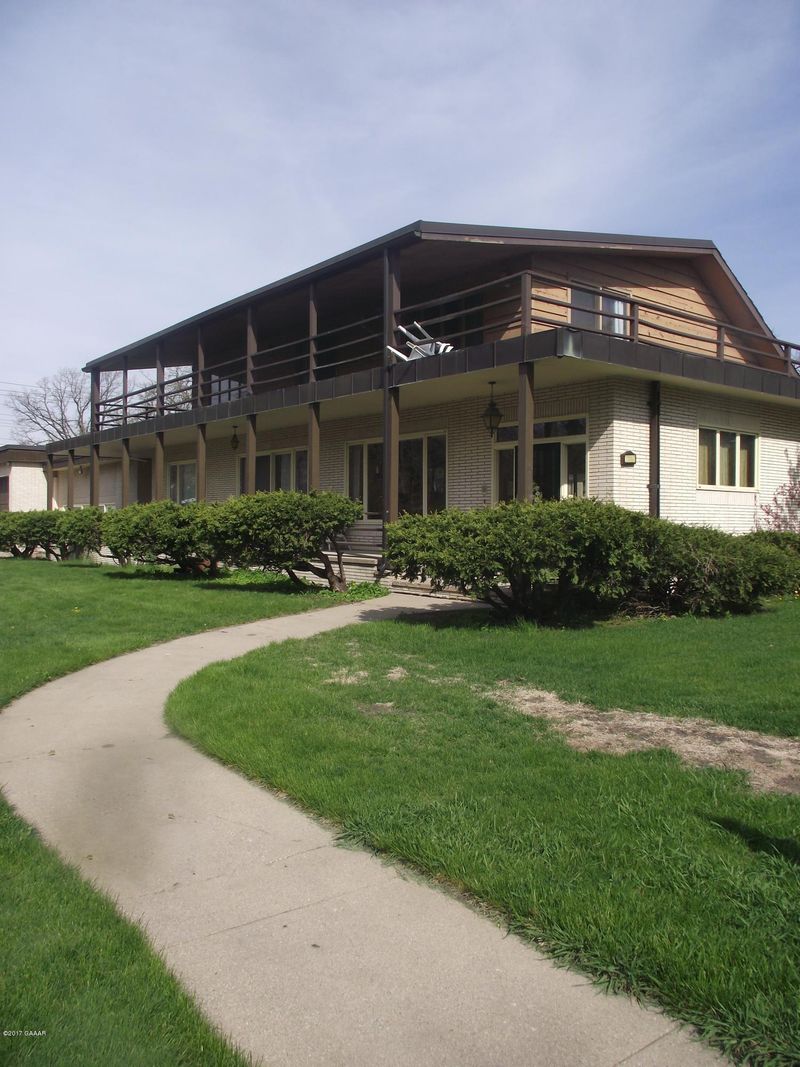 716 Jefferson St, Alexandria, MN 56308
