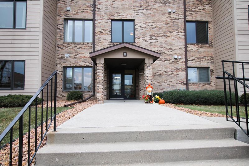 500 Fillmore St #306, Alexandria, MN 56308