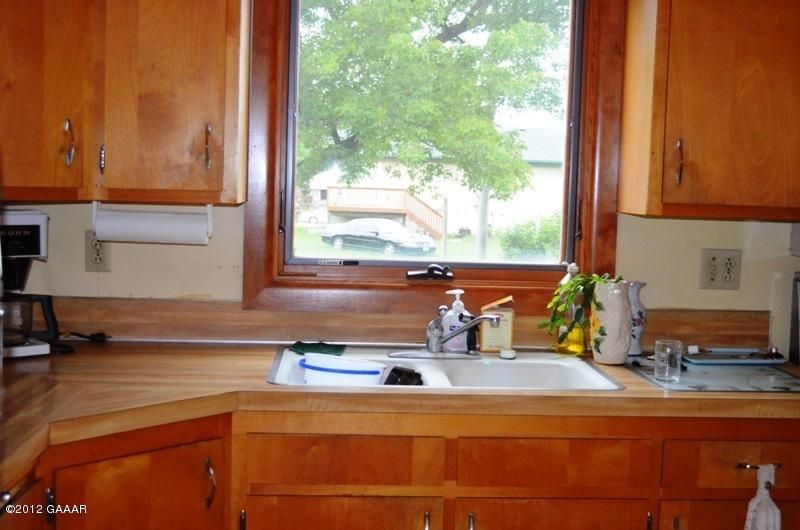 110 3rd St N, Hoffman, MN 56339