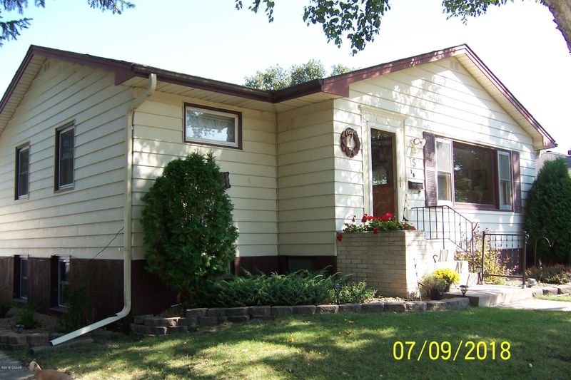 15 N Court St, Morris, MN 56267