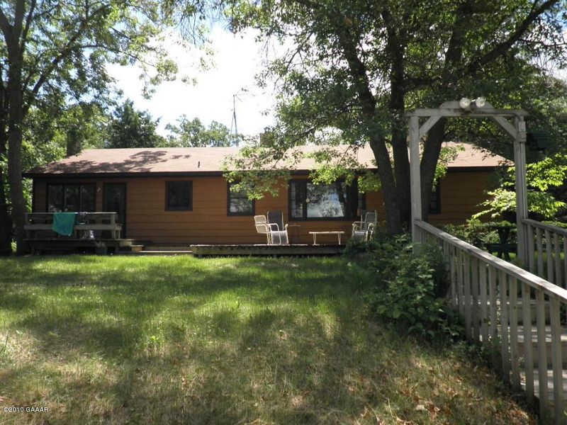 1701 S Le Homme Dieu Dr, Alexandria, MN 56308