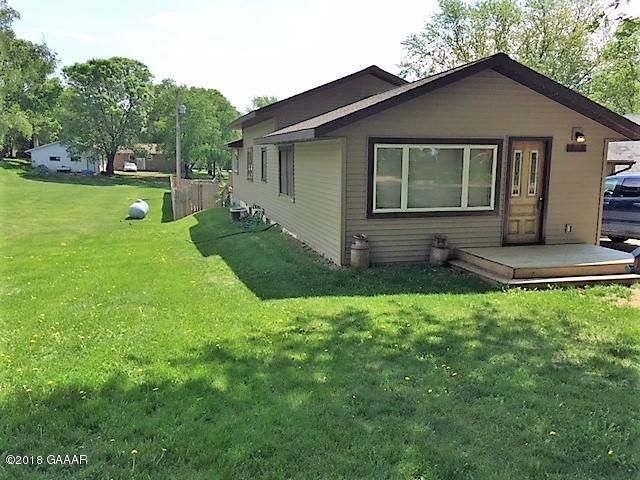 515 Larson Ave, Ashby, MN 56309