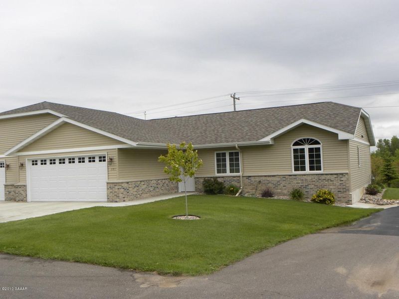 2093 6th E #none, Alexandria, MN 56308