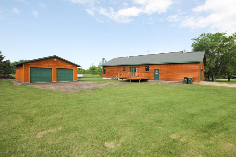 5138 S Riverview Dr NE, Carlos, MN 56319