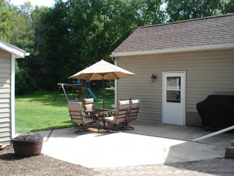 838 2nd St NE, Glenwood, MN 56334