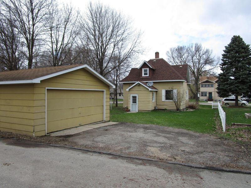 314 1st Ave SE, Glenwood, MN 56334