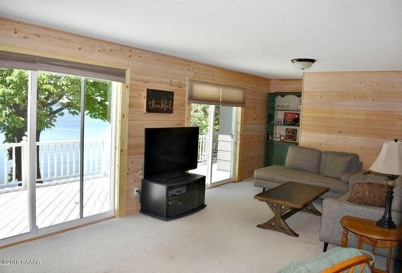 5492 E Lake Carlos Dr NE, Alexandria, MN 56308