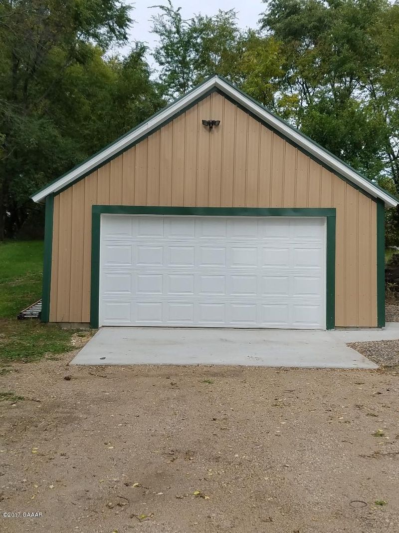 301 Park St, Garfield, MN 56332